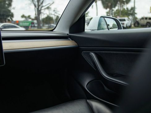 Used 2020 Tesla Model 3 Long Range AWD/4WD image 30