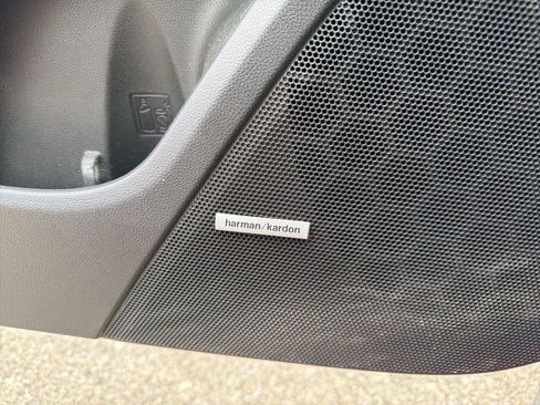 Used 2019 Subaru Crosstrek 2.0i Limited w/ Moonroof Package w/Navigation image 15