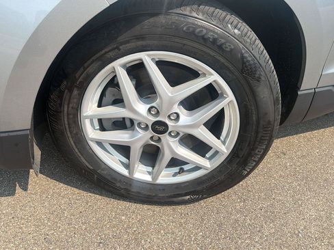 Used 2024 Ford Edge SEL AWD/4WD image 11