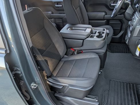 Used 2025 Chevrolet Silverado 1500 Custom Trail Boss w/ Turbomax Blackout Package image 20