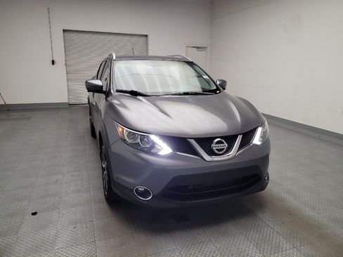 Used 2018 Nissan Rogue Sport SL FWD image 14
