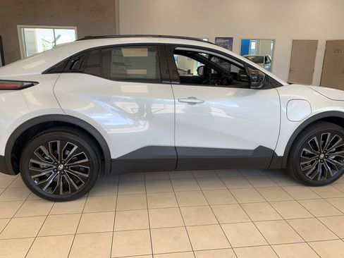 New 2026 Toyota C-HR w/ Cold Weather Package image 6