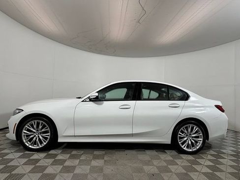 Used 2023 BMW 330i xDrive Sedan w/ Premium Package AWD/4WD image 4