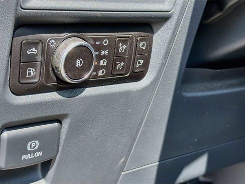 Used 2025 Ford F150 XLT w/ Equipment Group 302A MID AWD/4WD image 10