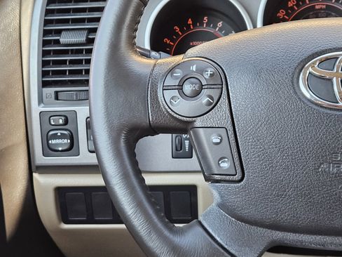 Used 2011 Toyota Sequoia SR5 image 27