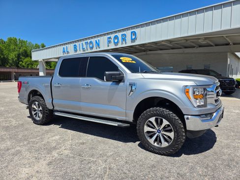 Used 2022 Ford F150 XLT w/ Equipment Group 302A High AWD/4WD image 2