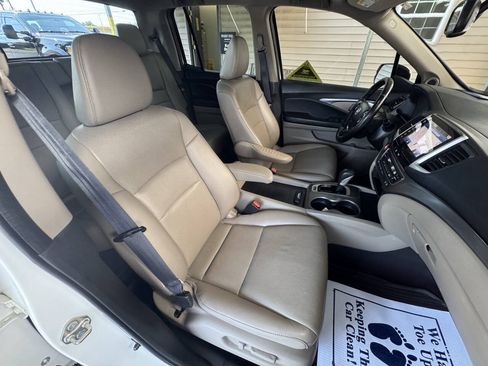Used 2017 Honda Ridgeline RTL-T image 39