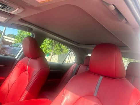 Used 2021 Toyota Camry XSE FWD image 12
