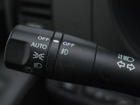 Used 2022 Nissan Frontier PRO-4X w/ Pro-4X Premium Package image 13