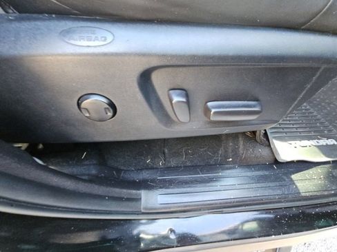 Used 2017 Toyota Tundra Limited image 11