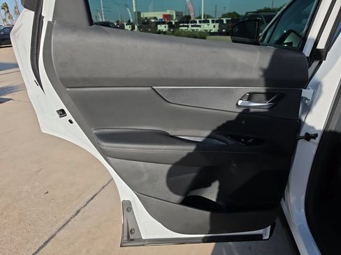 New 2026 Nissan Murano SV AWD/4WD image 39