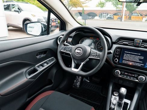 New 2025 Nissan Versa SR w/ Trunk Package image 10