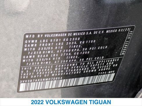 Used 2022 Volkswagen Tiguan SE image 26