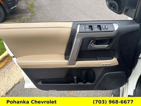 Used 2014 Toyota 4Runner Limited AWD/4WD image 22