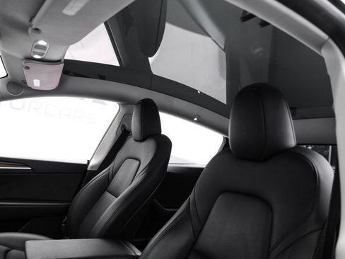 Used 2023 Tesla Model Y Long Range AWD/4WD image 5