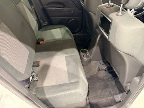 Used 2012 Jeep Patriot Sport FWD image 21