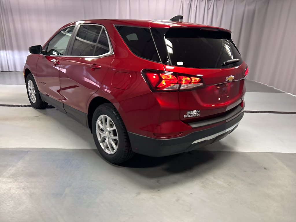 Used 2024 Chevrolet Equinox LT AWD/4WD image 5