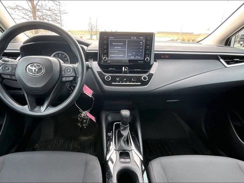 Used 2022 Toyota Corolla LE image 19