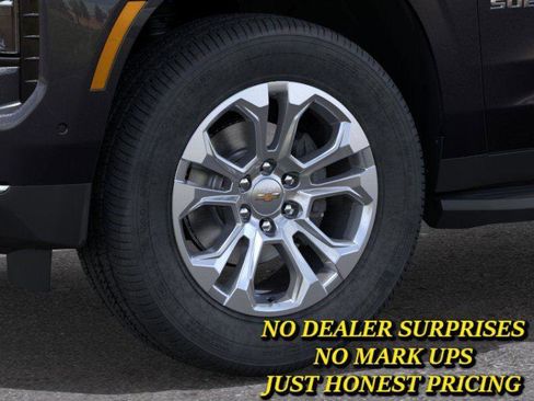New 2026 Chevrolet Suburban LT w/ Comfort Package RWD image 9