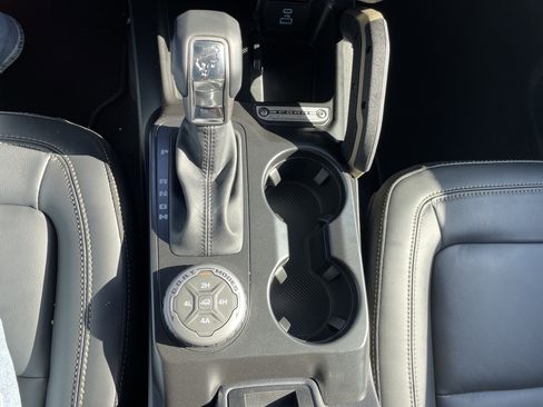 New 2025 Ford Bronco Badlands w/ Sasquatch Package image 31