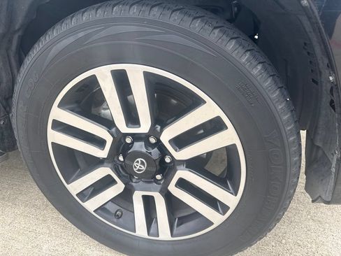 Used 2018 Toyota 4Runner Limited RWD image 4