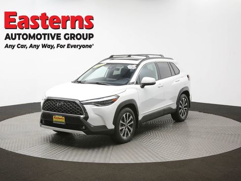 Used 2022 Toyota Corolla Cross XLE w/ Convenience Package image 52