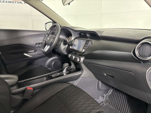 Used 2024 Nissan Kicks SV image 27