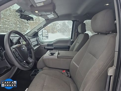Used 2017 Ford F250 XLT w/ XLT Premium Package image 5