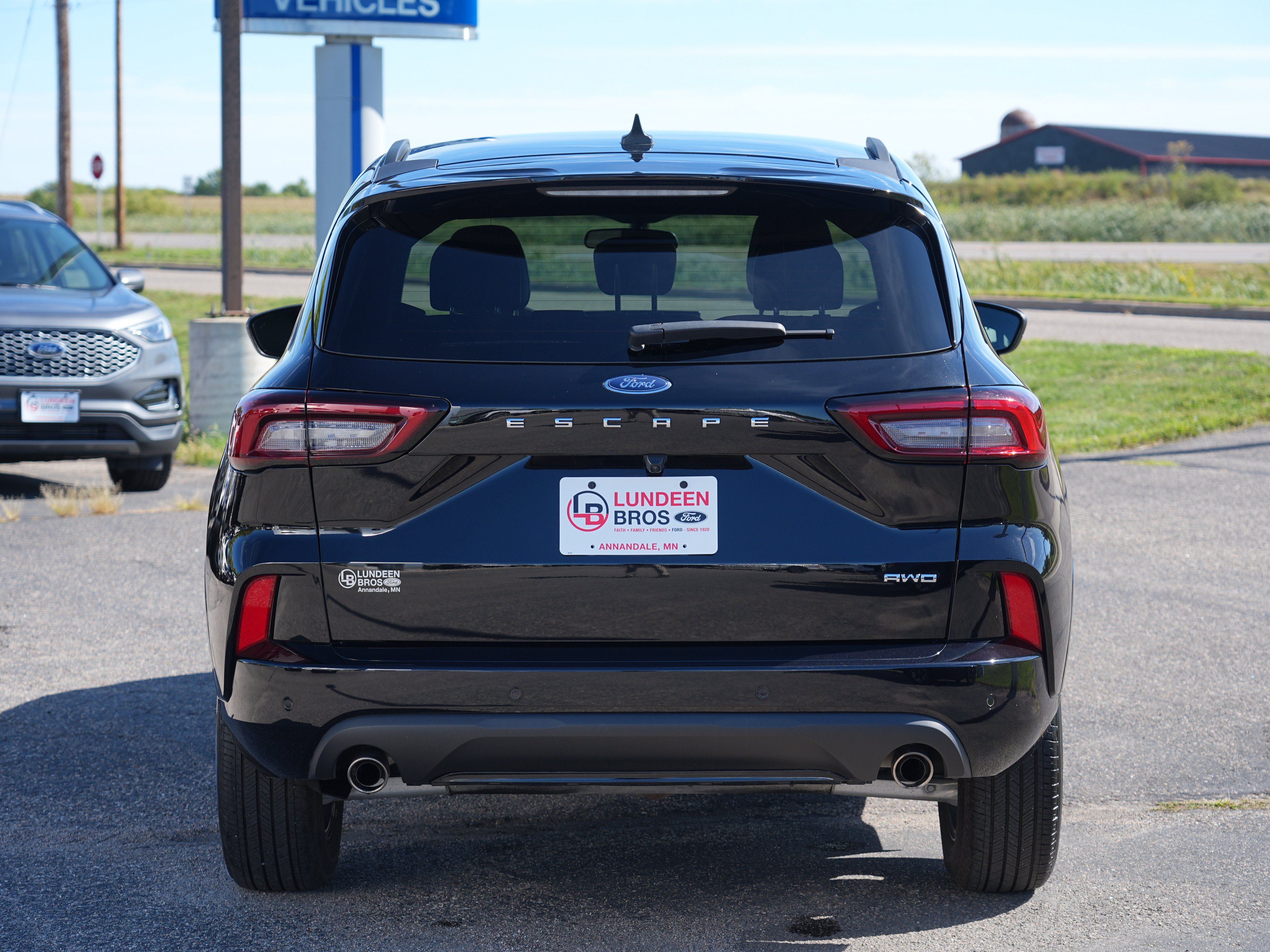 Used 2024 Ford Escape ST-Line w/ Tech Pack #1 AWD/4WD image 4
