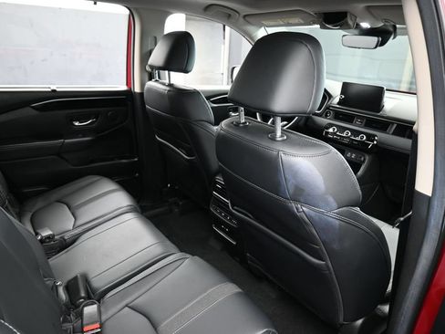 Used 2025 Honda Pilot Touring image 52