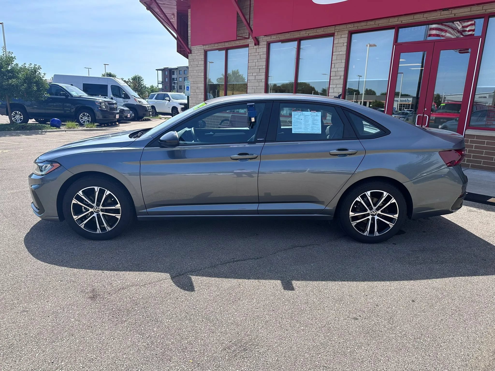 Used 2025 Volkswagen Jetta Sport FWD image 8