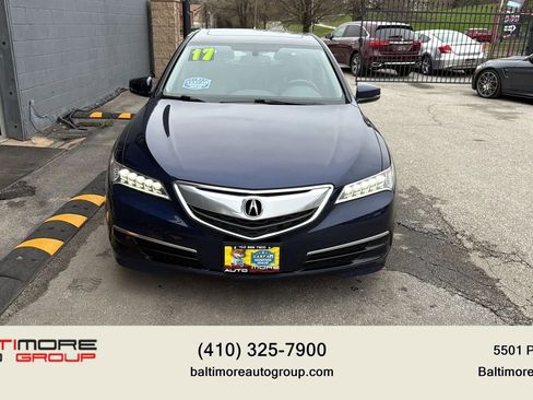 Used 2017 Acura TLX image 2