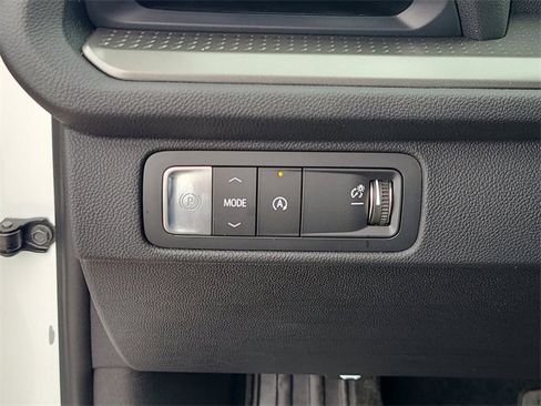 New 2026 Chevrolet Traverse LT w/ Midnight/Sport Edition image 26