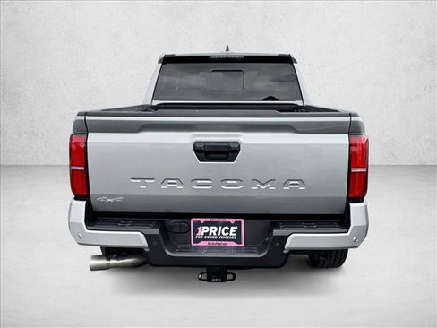 Certified 2025 Toyota Tacoma SR5 AWD/4WD image 6