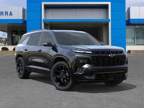 New 2026 Chevrolet Traverse RS w/ LPO, Floor Liner Package AWD/4WD image 7
