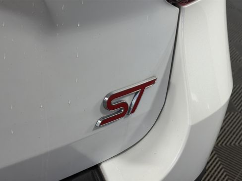 Used 2020 Ford Explorer ST w/ Premium Technology Package image 14