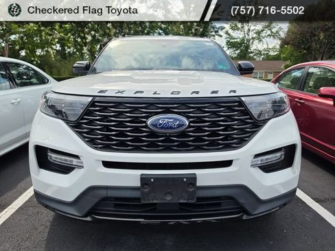 Used 2022 Ford Explorer ST-Line AWD/4WD image 2