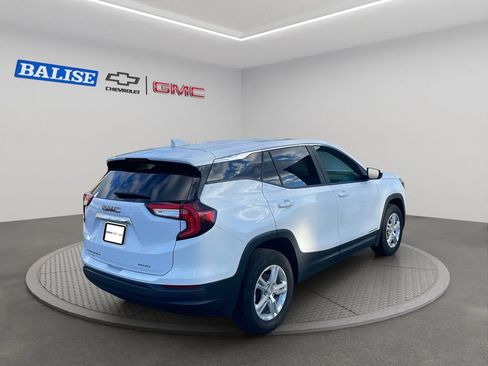 Certified 2024 GMC Terrain SLE image 7