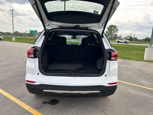 Used 2024 Chevrolet Equinox LT AWD/4WD image 21