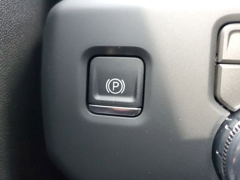 New 2026 GMC Sierra 1500 AT4 w/ AT4 Preferred Package image 32