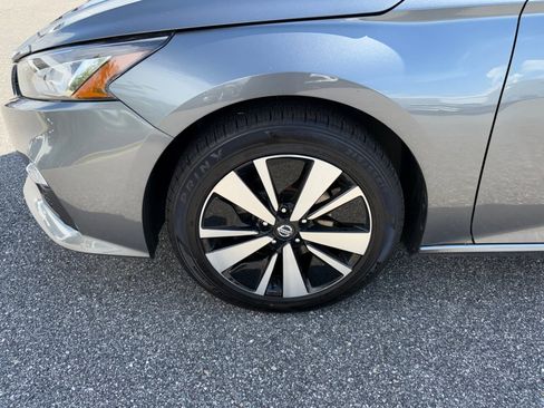 Used 2022 Nissan Altima 2.5 SV AWD/4WD image 27