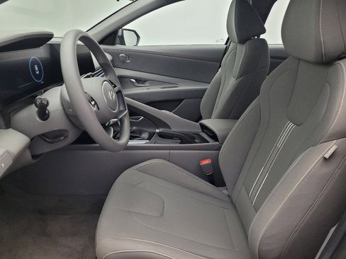 Used 2024 Hyundai Elantra SEL image 17