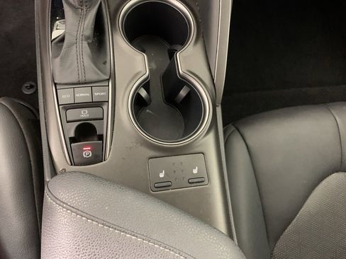 Used 2024 Toyota Camry XSE image 26