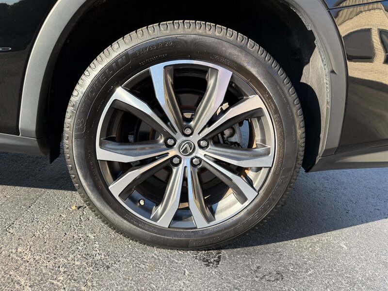 Used 2020 Lexus RX 350L FWD w/ Premium Package image 26