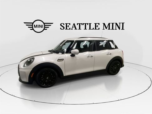 Certified 2023 MINI Cooper 4-Door Hardtop FWD image 6