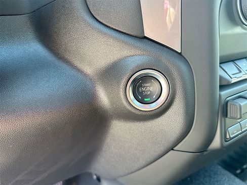 New 2025 Chevrolet Silverado 1500 W/T w/ WT Value Package image 20