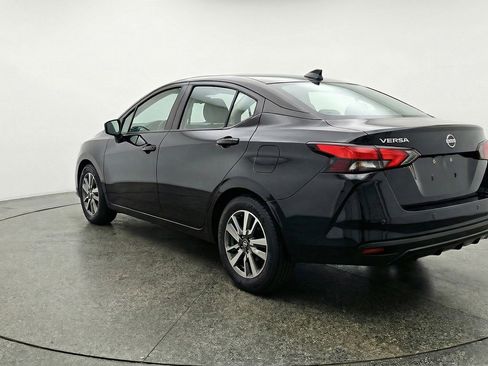 Used 2025 Nissan Versa SV image 6