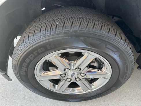 Used 2024 Ford F150 XLT w/ Equipment Group 302A MID RWD image 7