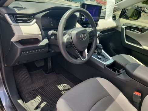 Certified 2024 Toyota RAV4 Limited w/ Advanced Technology Package AWD/4WD image 20