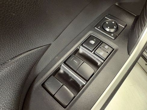 Used 2024 Toyota RAV4 LE FWD image 20